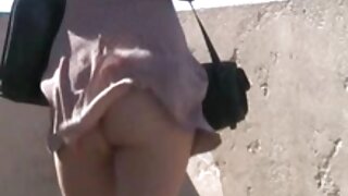 Vitka srpski kucni porno snimci brineta s ukusnom macom jebe se u blizini bazena