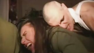 Juicy jugged MILF srbijanski porno klipovi je zabio duboko u svoj ugrabi u bočnom položaju