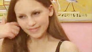 Prsata crnka teen lezbijska igračka pojebana na klupi na otvorenom u prljavom srpski domaci porno lezbijskom seksu